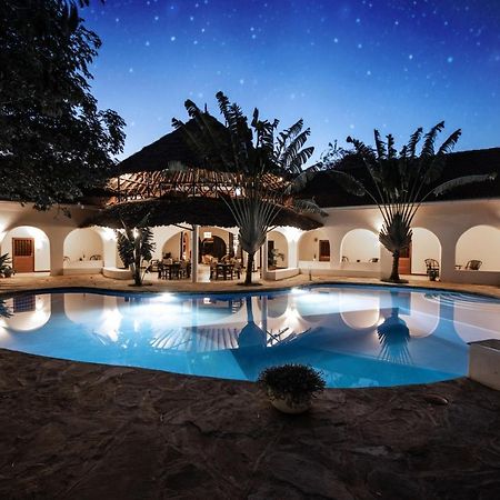 Zarafa House Bed & Breakfast Diani Beach Bagian luar foto