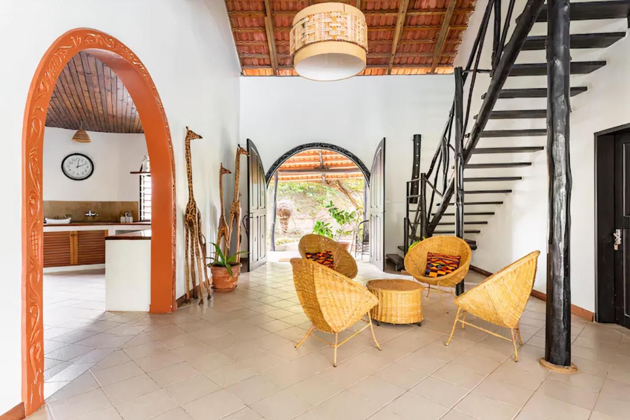 Zarafa House Bed & Breakfast Diani Beach Bagian luar foto